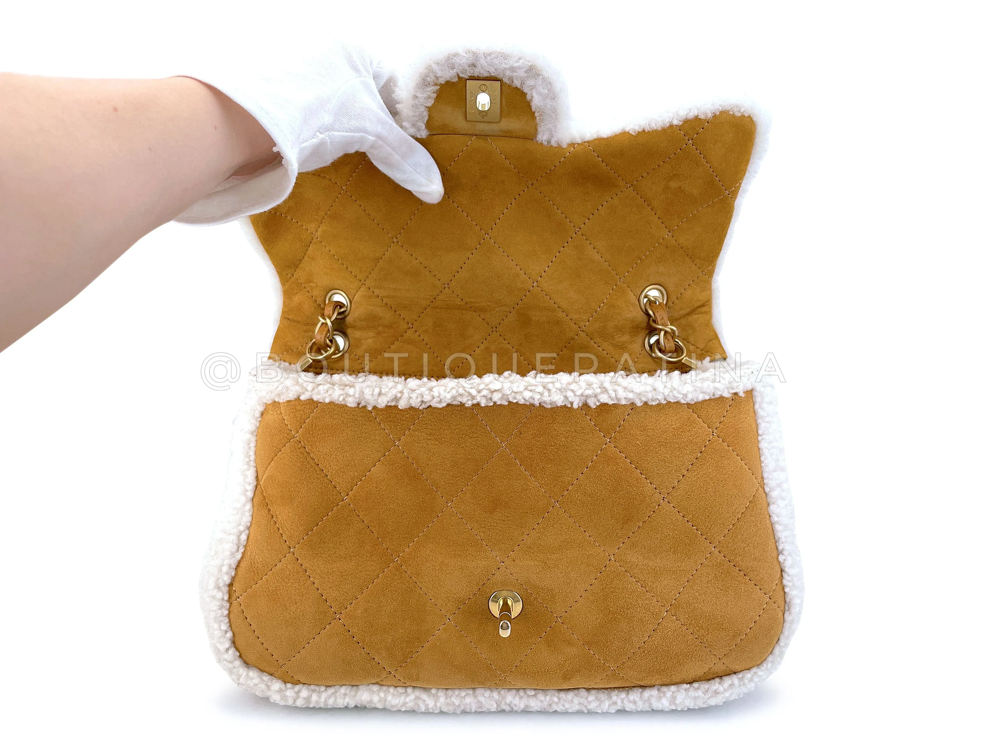 Chanel 2018 Coco Neige Jumbo Camel Caramel Suede Shearling Flap Bag A54